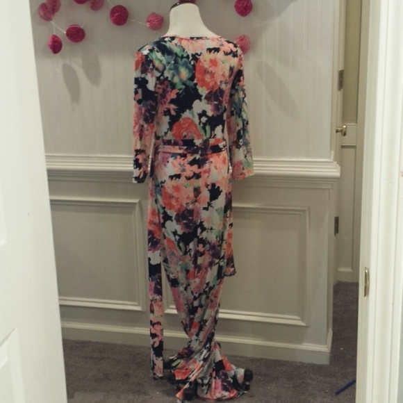 Long Sleeve Floor Length Floral Dress Size L - Picture 3 of 4
